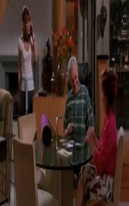 Daphne Hates Sherry Daphne Hates Sherry